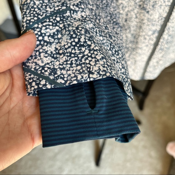 Lululemon Runaway Jacket - Picture 5 of 15